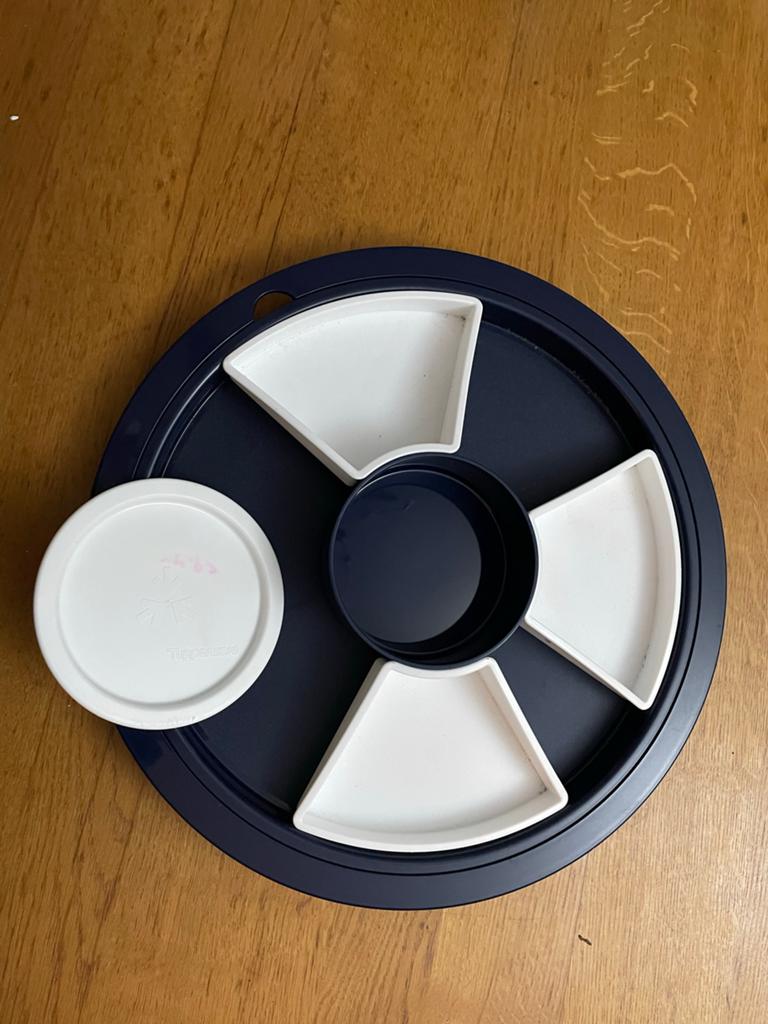 Nieuwe Tupperware party schaal - Ideaal voor snacks en dips, Ophalen of Verzenden, Nieuw, Blauw, Schaal