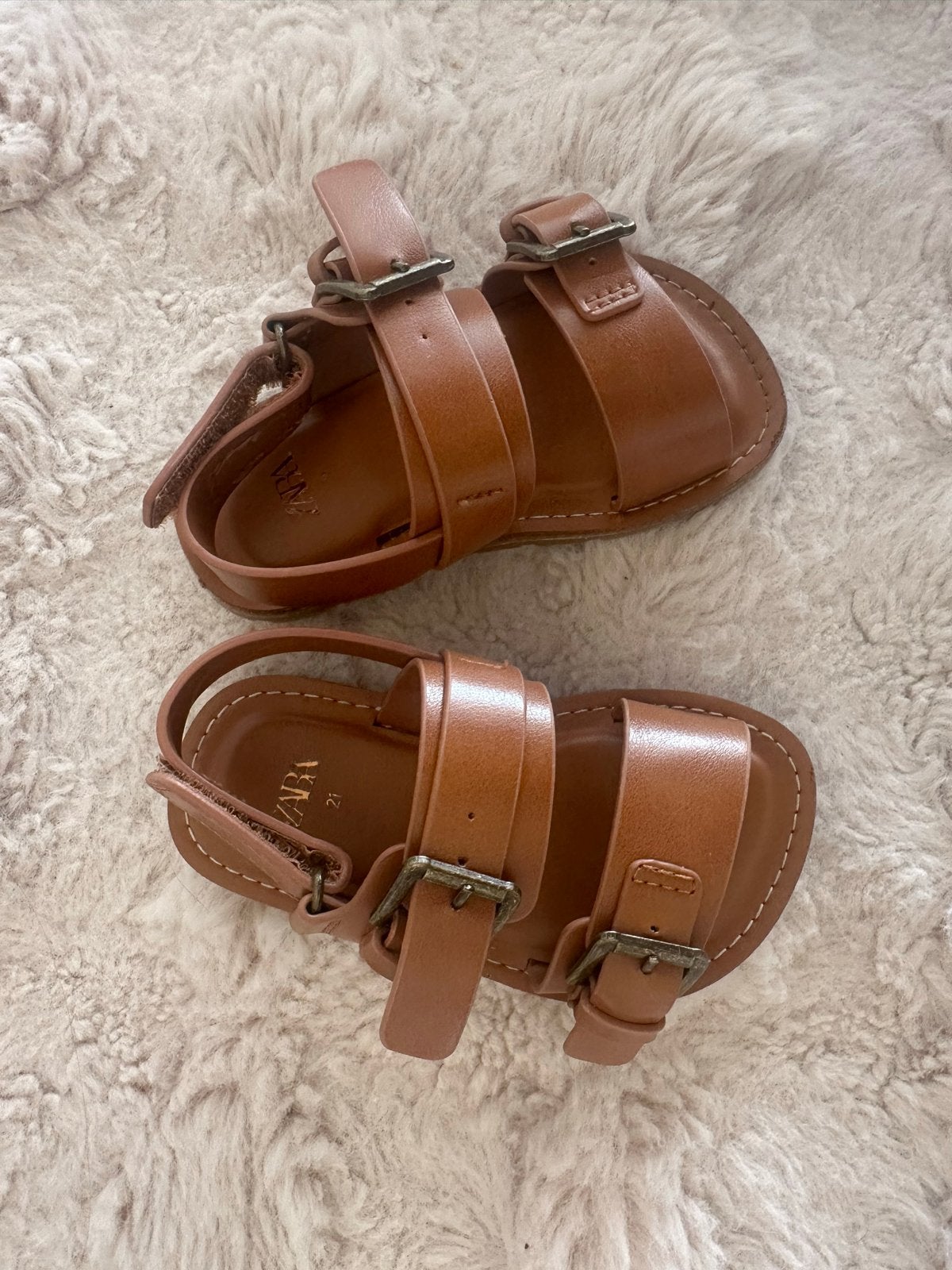 Zara baby sandalen maat 21, Ophalen of Verzenden, Zo goed als nieuw, Jongen of Meisje, Overige typen