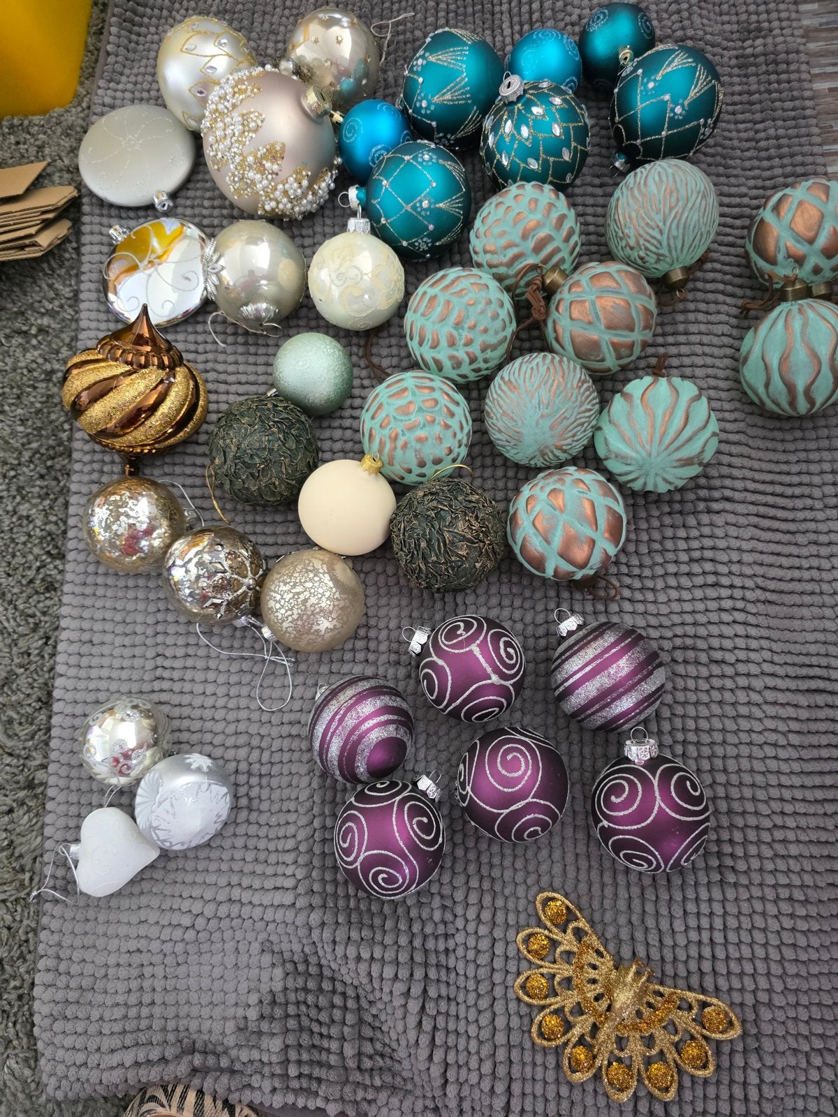 Gekleurde kerstballen en decoratie, Ophalen of Verzenden, Gebruikt