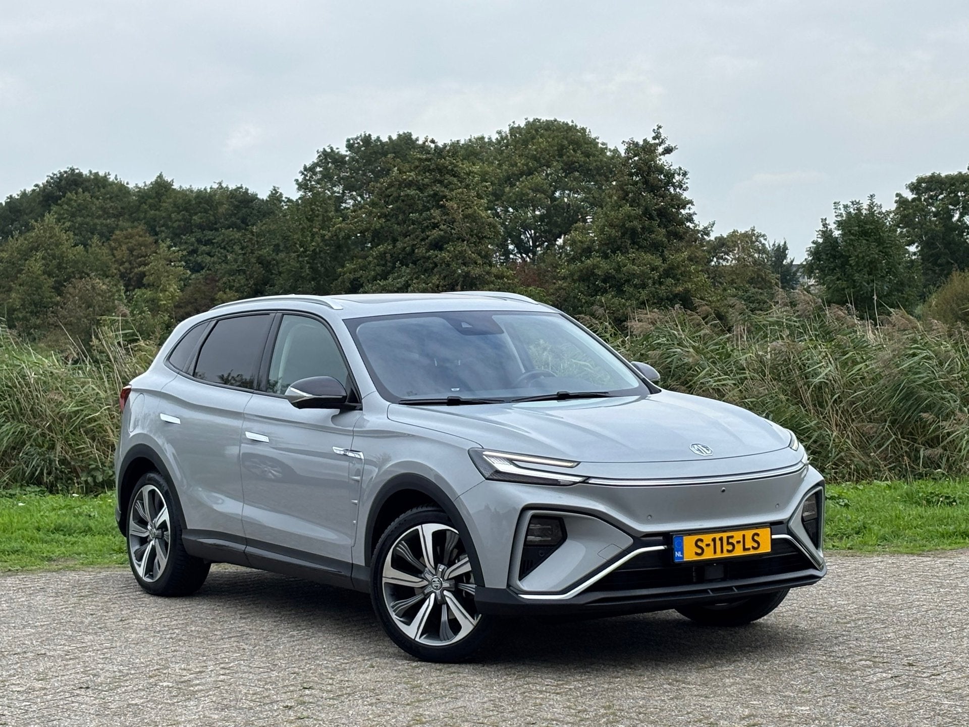 MG Marvel R Luxury 70 kWh - Pearl White/Zwart Leder - Carpla, Auto's, Automaat, Gebruikt, SUV of Terreinwagen, Te koop