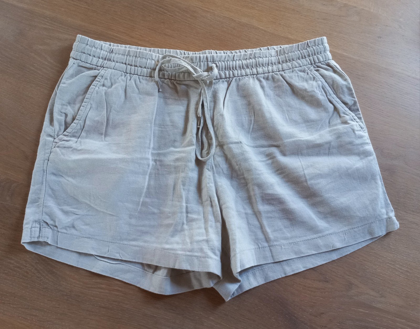 H&M short korte broek linnen mix 40, Ophalen of Verzenden, Zo goed als nieuw, Maat 38/40 (M), Kort
