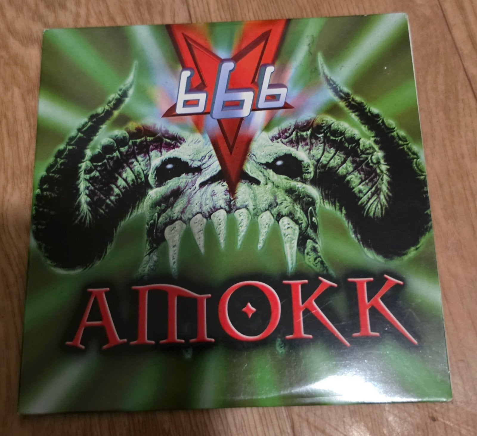 666 - Amokk, Ophalen of Verzenden, Zo goed als nieuw