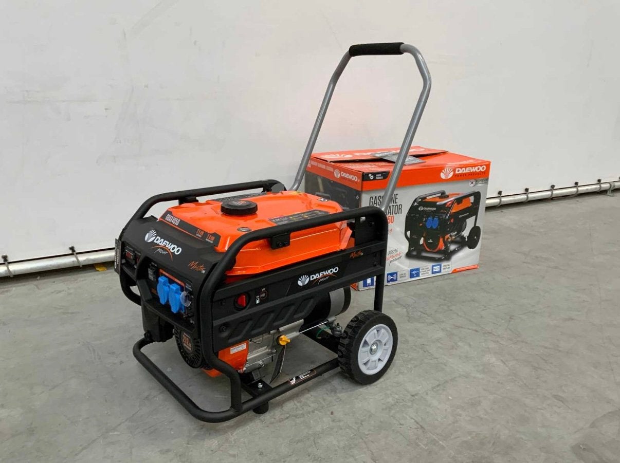 Daewoo GDAX4050 Benzine Generator – Bouwjaar 2026 – 0 draa, Ophalen, Zo goed als nieuw