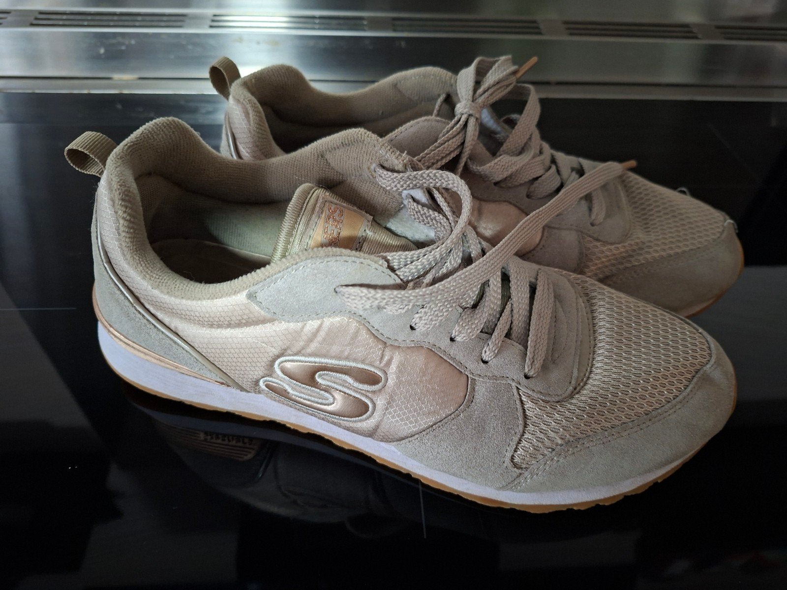 Skechers sneakers maat 40, Skechers, Beige, Ophalen of Verzenden, Sneakers of Gympen