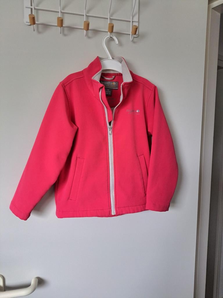 Regatta softshell jasje ,roze ,maat 116, Kinderen en Baby's, Kinderkleding | Maat 116, Gebruikt, Regatta, Meisje, Ophalen of Verzenden