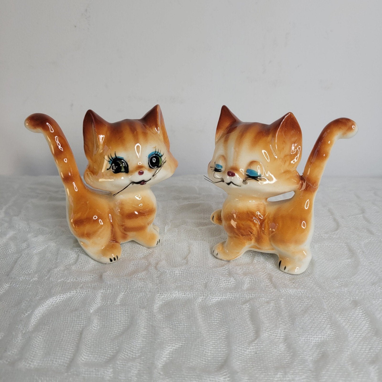 Vintage porceleinen kattenbeeldjes x2 1977 oranje, Verzamelen, Ophalen of Verzenden, Zo goed als nieuw, Dier