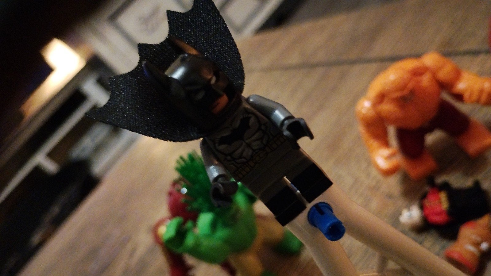 Lego Batman Minifiguur met cape, Verzenden, Zo goed als nieuw