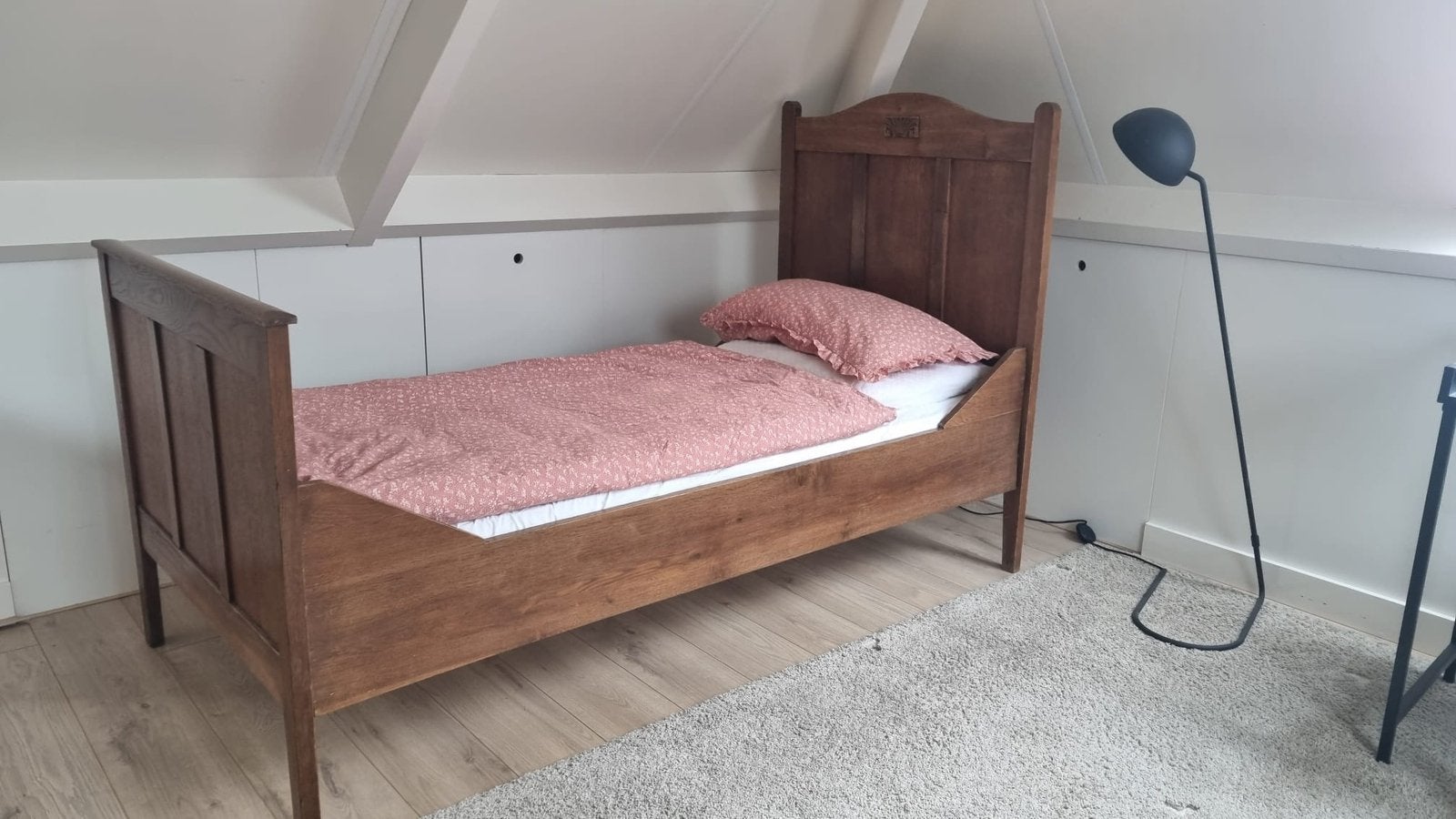 Prachtig oud ledikant incl matras, Ophalen