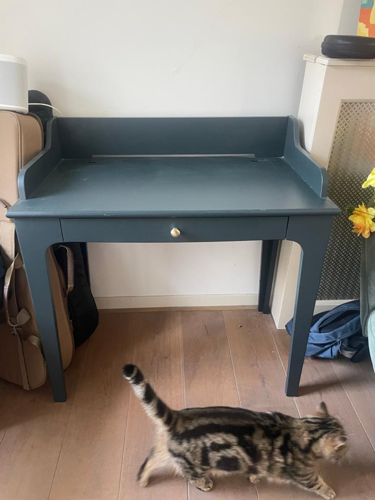 Antracietkleur bureau met lade en opbergruimte, Ophalen, Kinderbureau, Zo goed als nieuw, IKEA