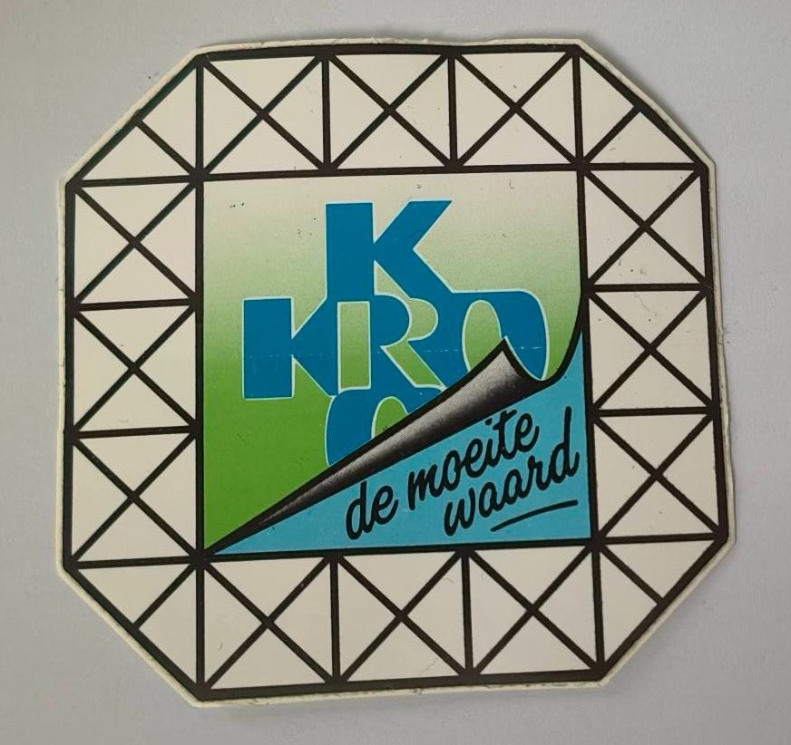 Sticker KRO de moeite waard, Ophalen of Verzenden, Zo goed als nieuw, Film, Tv of Omroep