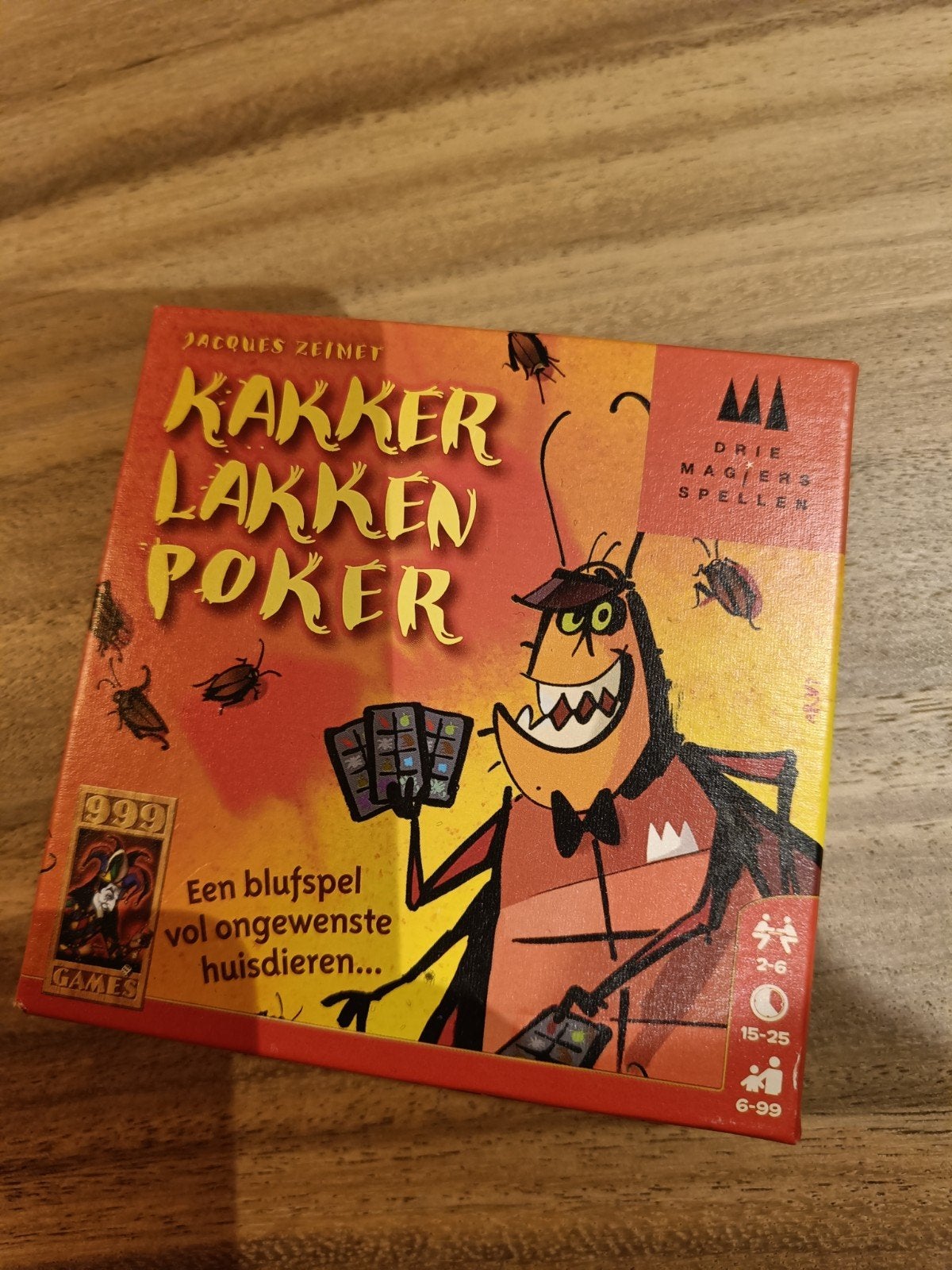 Kakkerlakken Poker - Een blufspel vol ongewenste huisdieren, Hobby en Vrije tijd, Drie of vier spelers, Ophalen of Verzenden, Zo goed als nieuw