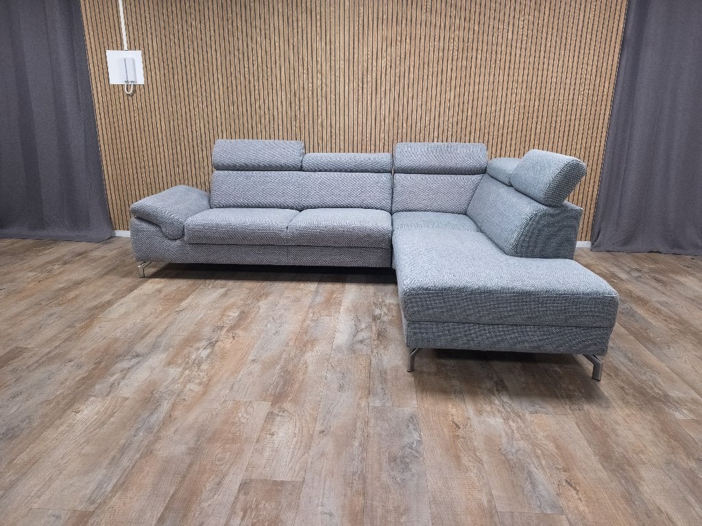 Zeer Mooi Grijs Hoekbank van MONTEL MODENA, Huis en Inrichting, Info@banxtel.nl, Gebruikt, Hoekbank, Hoekbank