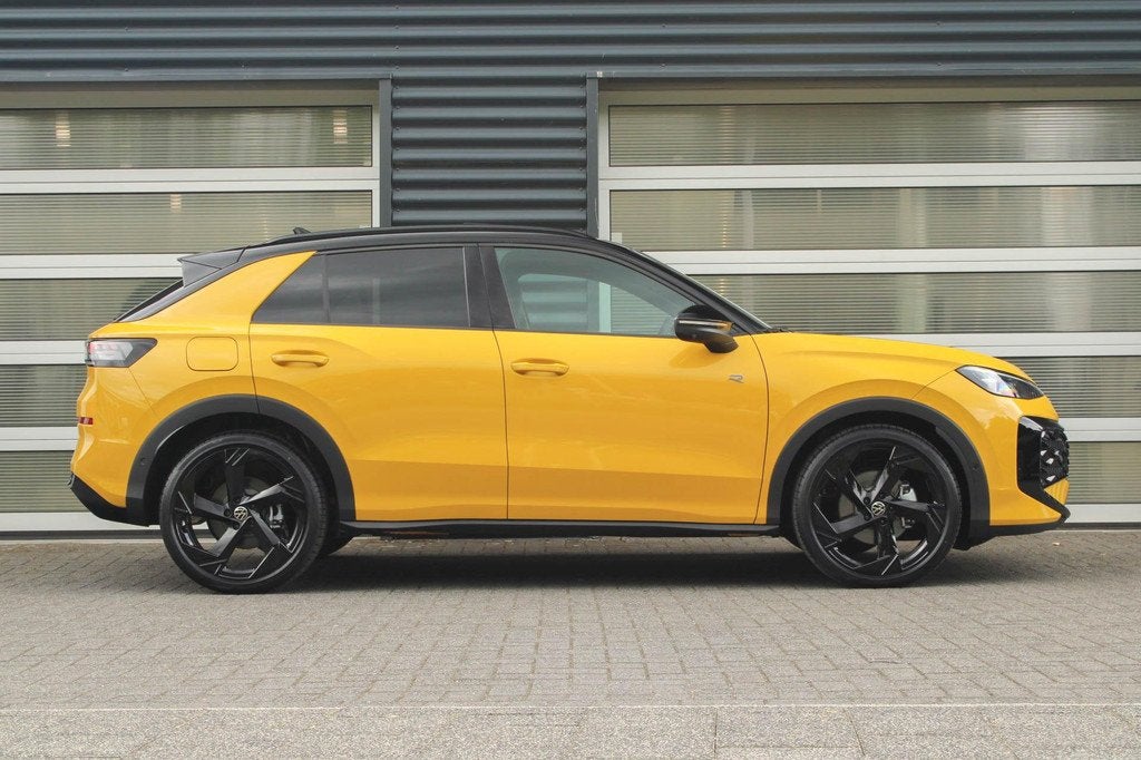 Volkswagen T-Roc 1.5 eTSI 150pk DSG R-Line Edition | Panoram, 1498 cc, 4 cilinders, Automatische klimaatregeling, Bedrijf