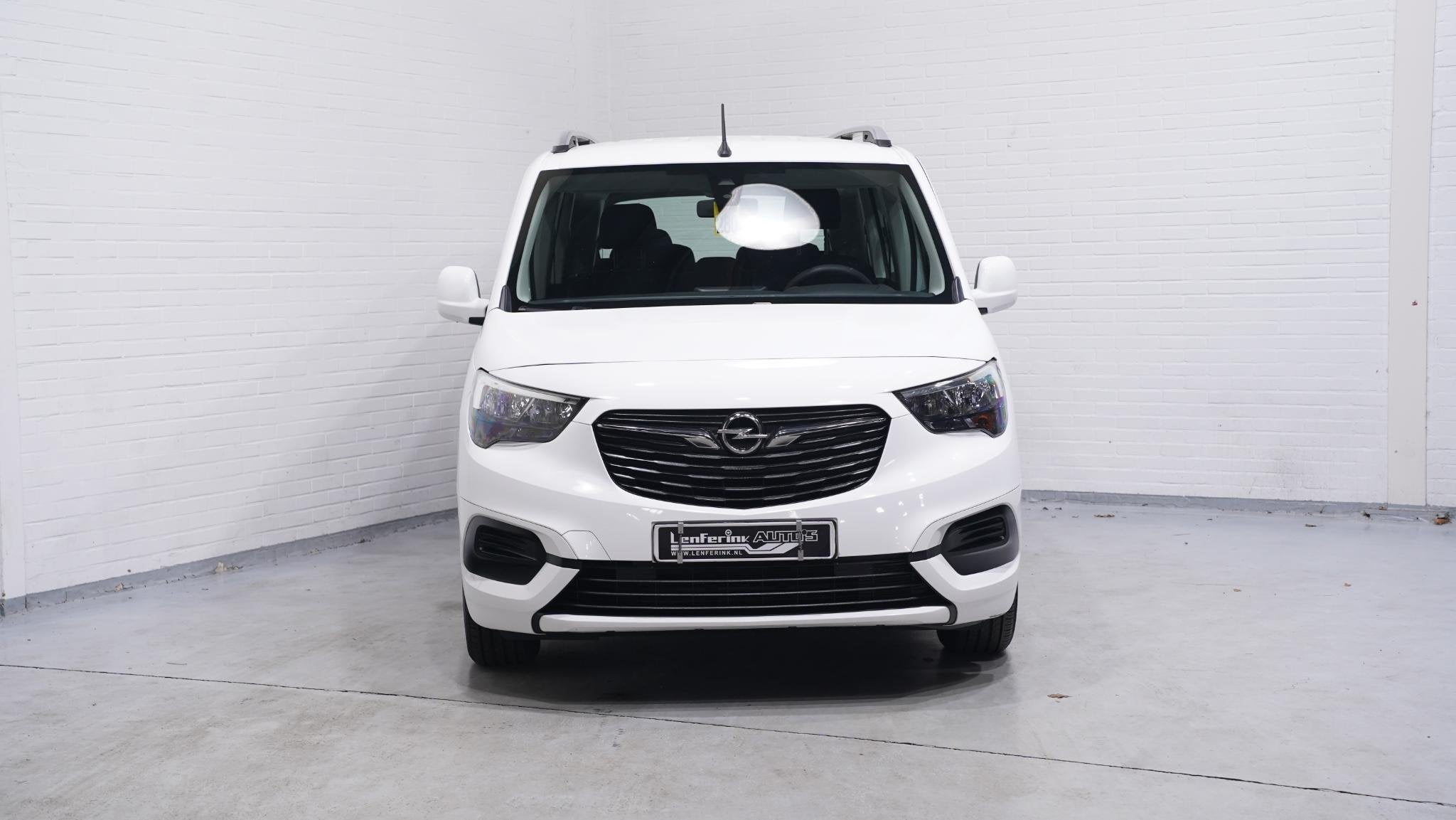 Opel Combo Tour 1.2 Turbo L2H1 Edition 7p. 1e Eigenaar NAP 2, Auto's, Opel, Stof, Gebruikt, 7 stoelen, Wit