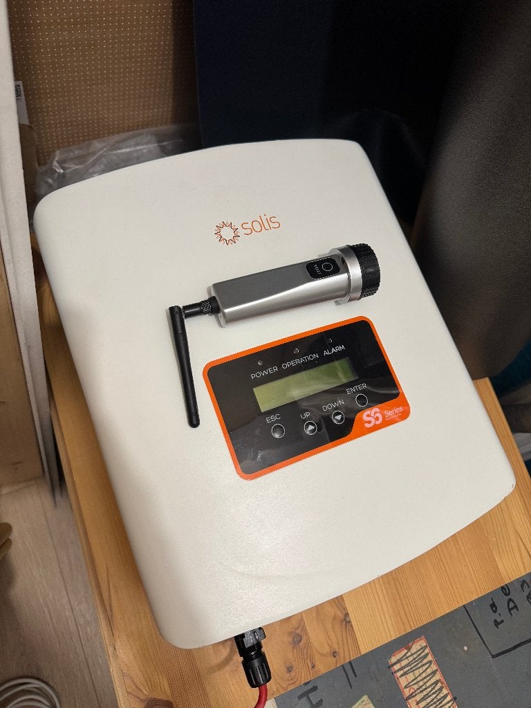 Solis Omvormer 3,6 kW inclusief Wifi dongle (S6-GR1P3.6K-M), Ophalen, Zo goed als nieuw, Overige merken, Omvormer