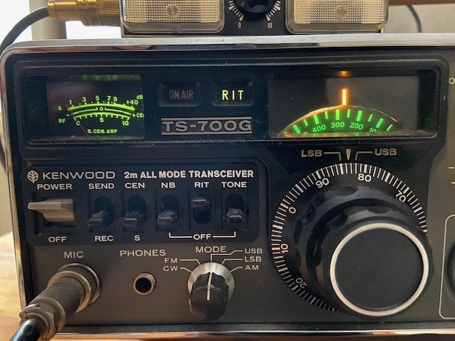 Kenwood TS-700G, Ophalen, Gebruikt, Zender en Ontvanger