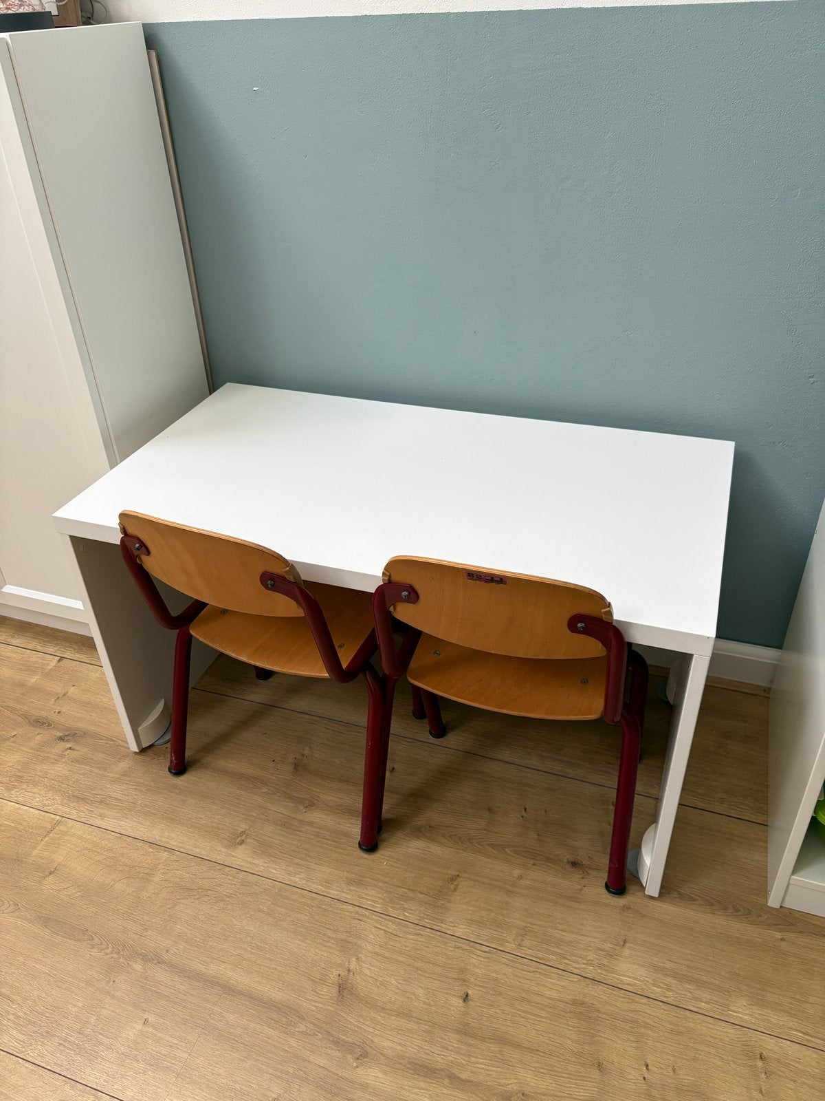 Kindertafel met 2 stoeltjes, Ophalen, Gebruikt, Tafel(s) en Stoel(en)