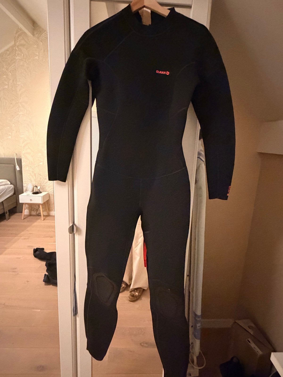 Surfpak dames Olaian Wetsuit Zwart Maat M - Nieuw, Watersport en Boten, Watersportkleding, Ophalen, Zo goed als nieuw, Wetsuit
