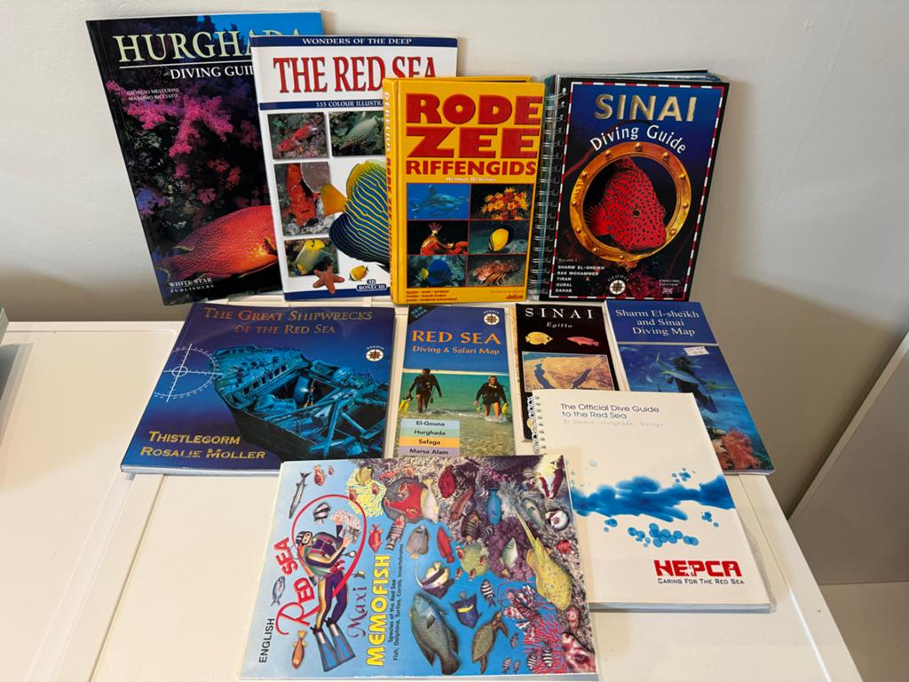 Diverse boeken onderwaterwereld Rode Zee Egypte duiken, Boeken, Ophalen of Verzenden, Zo goed als nieuw, Natuur algemeen