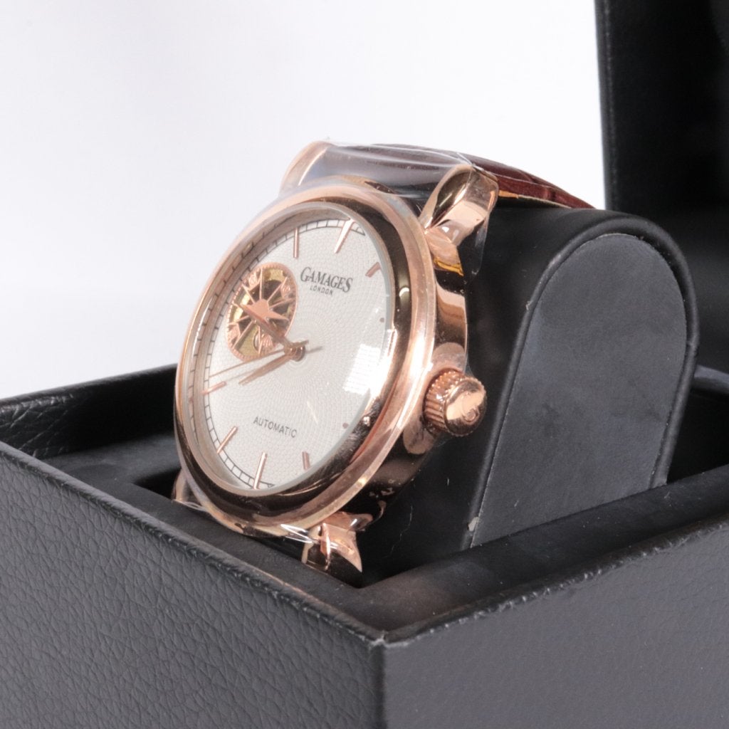 Gamages Horloge - Nette Staat, Flex Ltd., Gebruikt, https://flex.com/contact-us, Nobelstraat 10, 5807 GA Oostrum LB, Limburg, Nederland