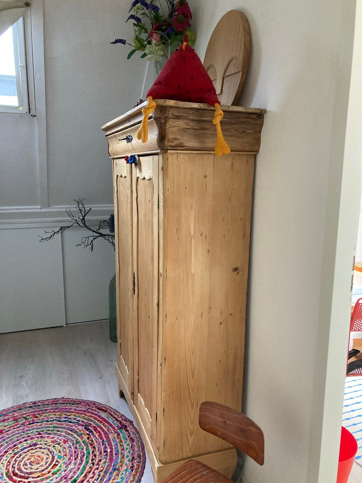 Antieke geloogde grenen meidenkast / legkast/met bovenlade, Antiek en Kunst, Ophalen of Verzenden