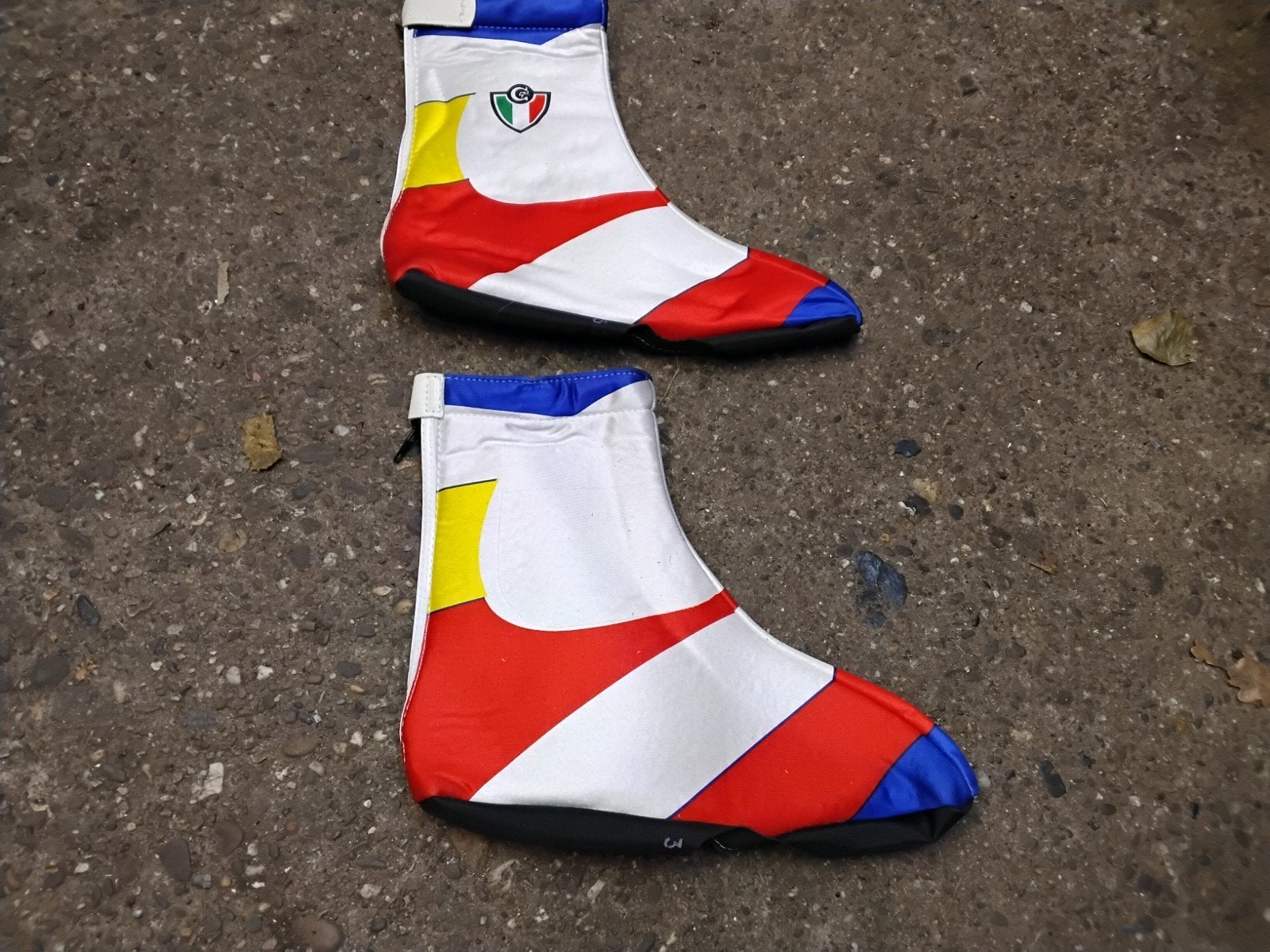 PARTIJ NIEUWE OVERSCHOENEN UIT OUDE VOORRAAD, Ophalen of Verzenden, Nieuw, Bovenkleding