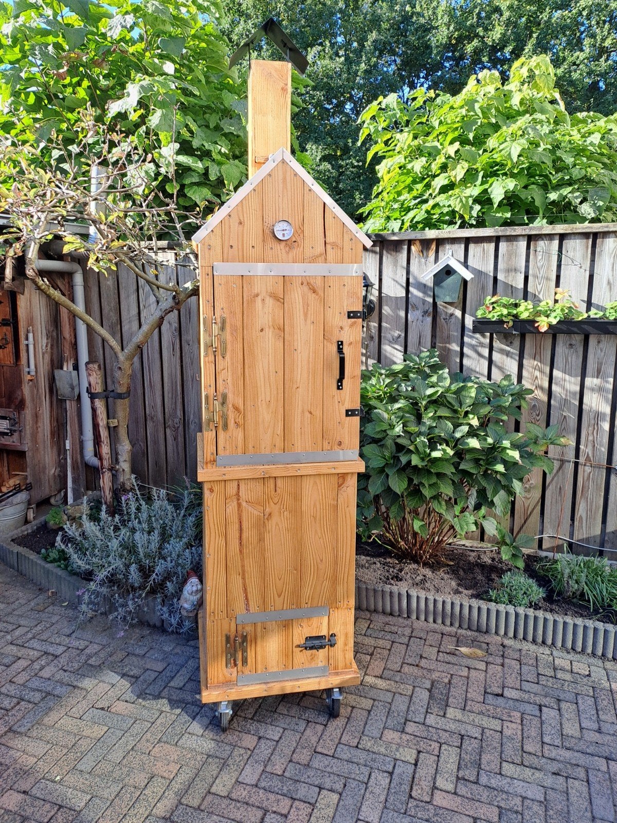 Nieuwe Rookkast 190x55x55 cm met 9 speten en rooster, Ophalen, Nieuw, Vrijstaand