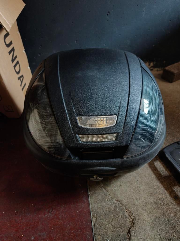 GIVI Topkoffer 41L voor motor of scooter, Ophalen of Verzenden, Gebruikt