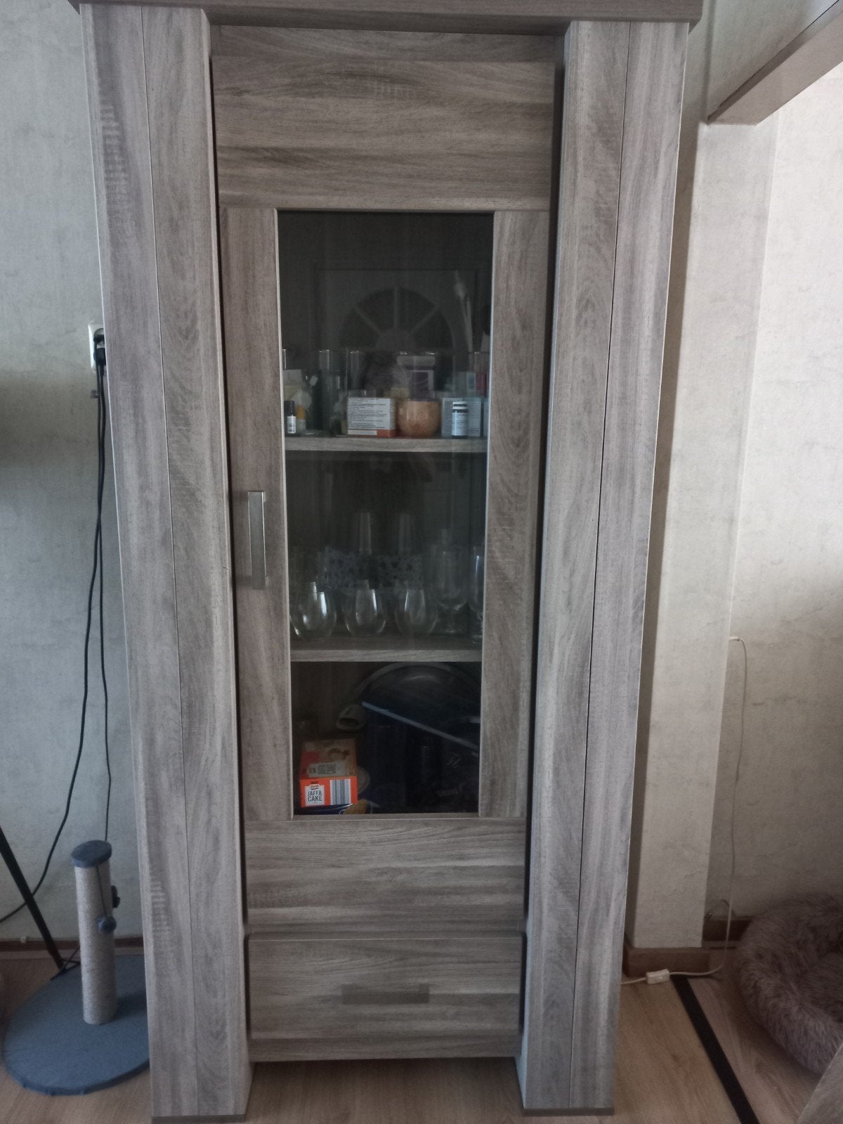 Vitrine kast. Massief hout. Afmetingen. H.206 cm B.93 cm D.4, Huis en Inrichting, Kasten | Vitrinekasten, Ophalen, 25 tot 50 cm