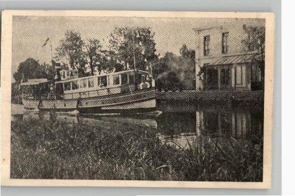 Salonboot 'TOERIST' Dagdienst Utrecht-Loosdrecht viaDe Vecht