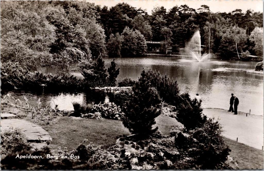 Apeldoorn Berg en Bos -  12 ansichtkaarten, Verzenden, 1960 tot 1980, Gelopen, Gelderland