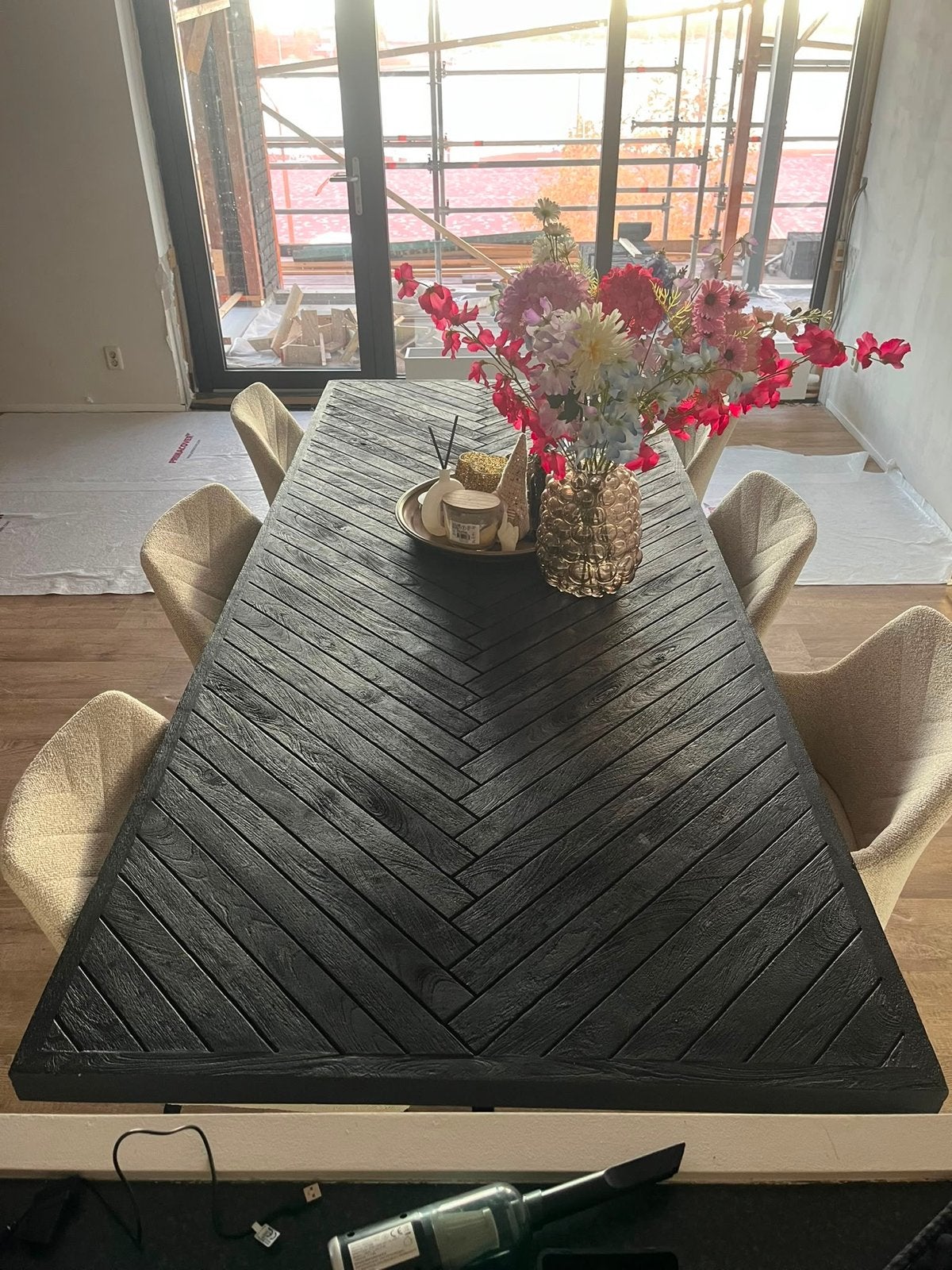 Zwarte Visgraat Eettafel 240x100 cm - 6-persoons, Huis en Inrichting, Tafels | Eettafels, Ophalen, 100 tot 150 cm, Zo goed als nieuw