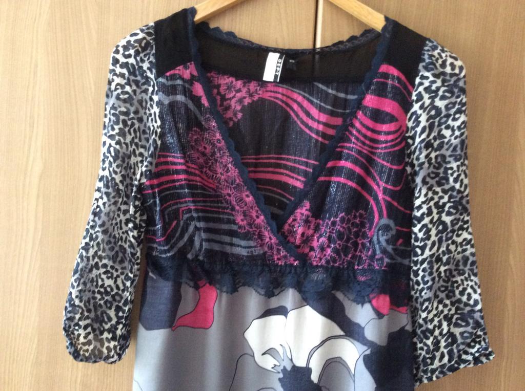 Jurk.      mt XS.       van.    DEPT.      KOOPJE!!, Ophalen of Verzenden, Nieuw, Maat 34 (XS) of kleiner, Overige kleuren