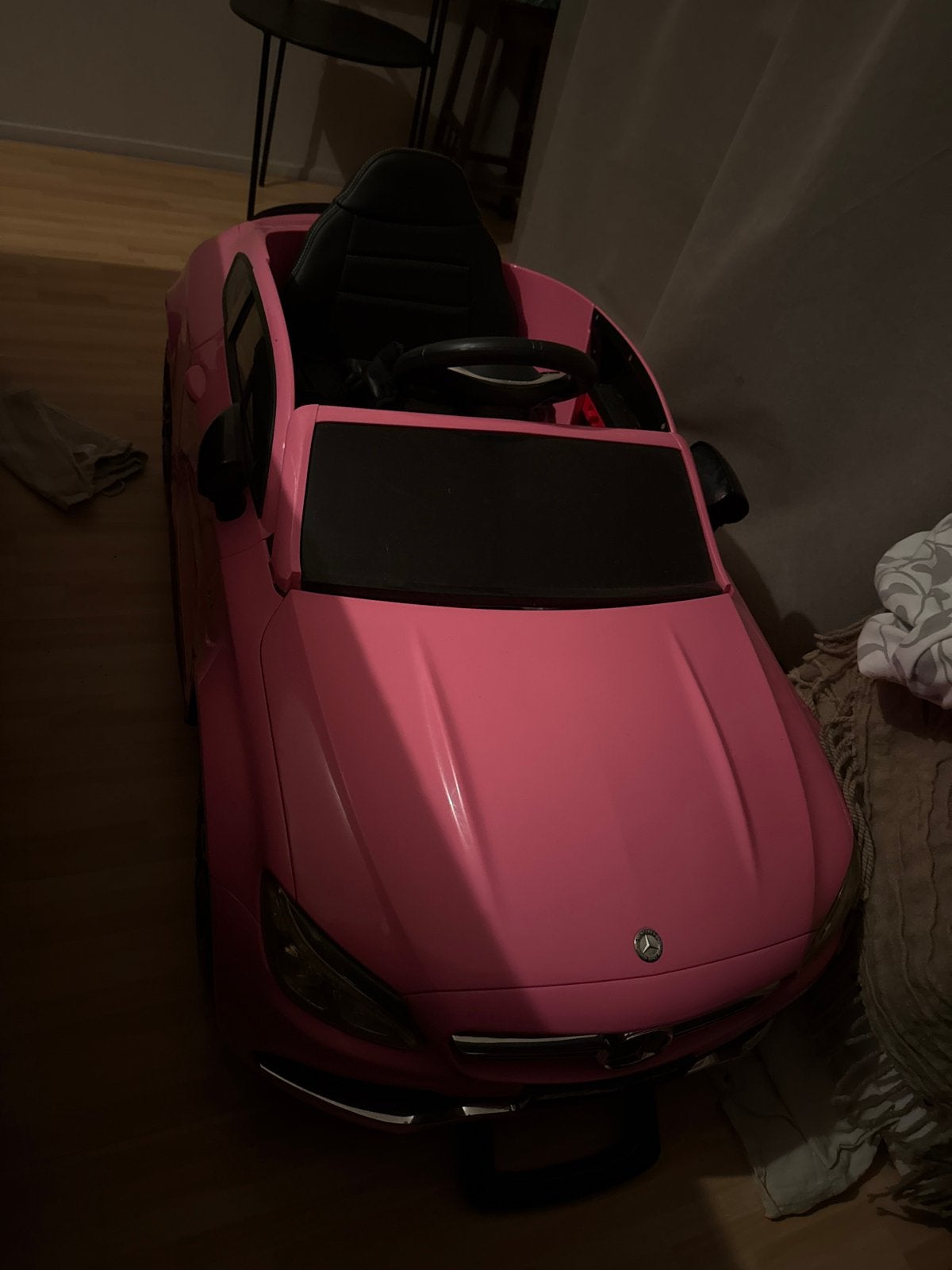 Roze Mercedes-Benz elektrische kinderauto, Ophalen of Verzenden, Gebruikt