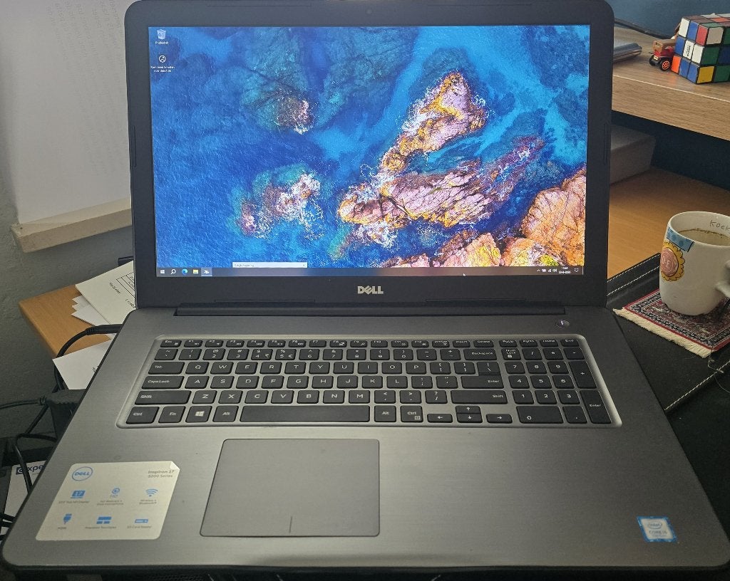 Dell Inspiron 17 5000 series, HDD, 2 tot 3 Ghz, Qwerty, 8 GB