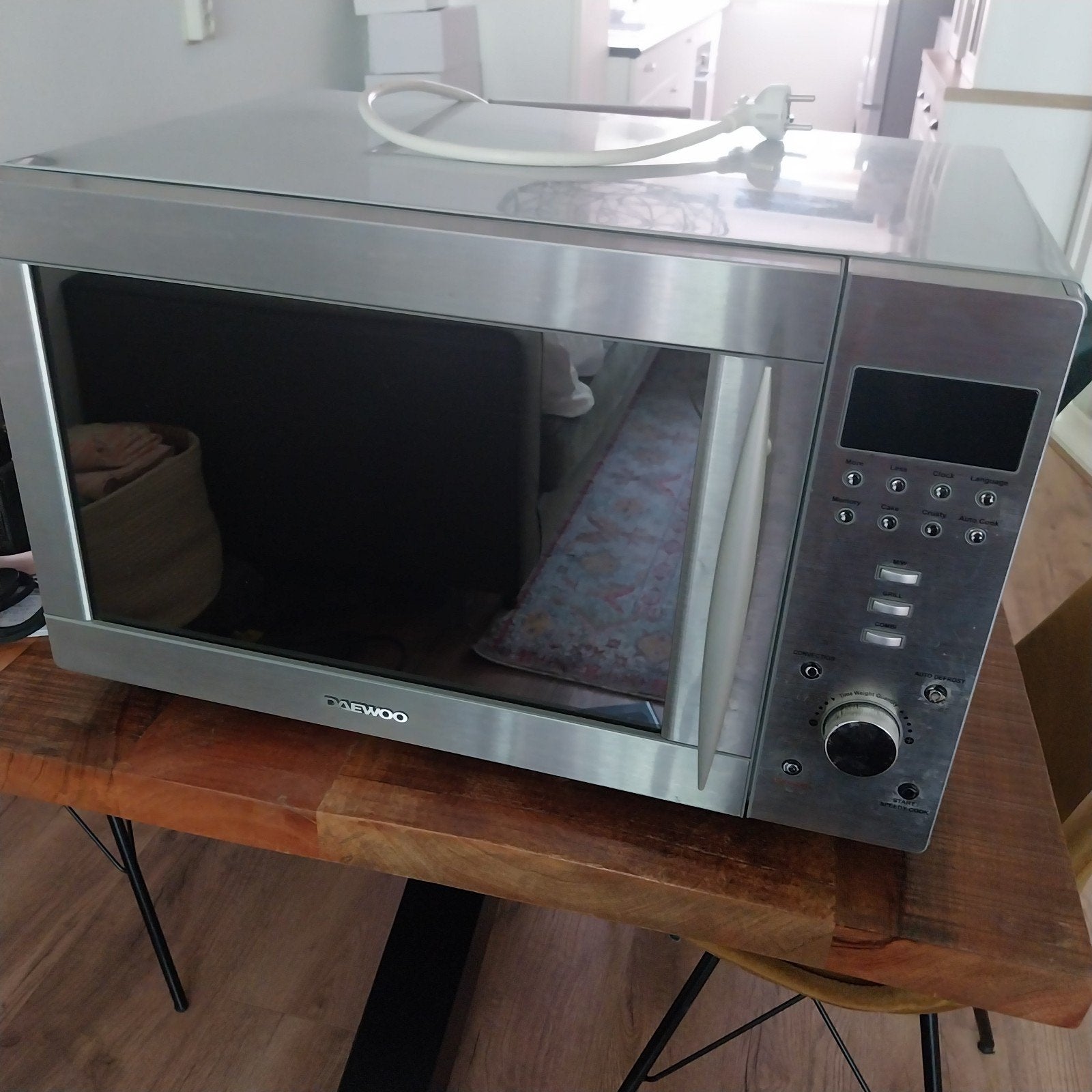 Daewoo Combimagnetron KOC-1B4K - Zilver, Vrijstaand, Ophalen, Combimagnetron, Gebruikt, Draaiplateau