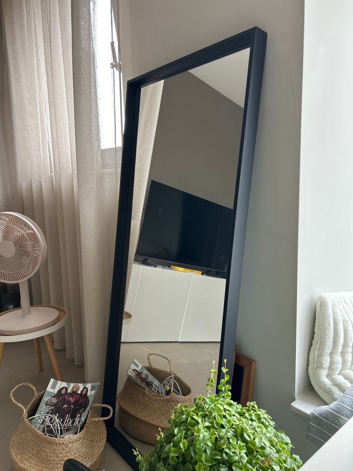 IKEA NISSADAL spiegel 65x150 cm zwart, Ophalen, 100 tot 150 cm, Zo goed als nieuw, Rechthoekig