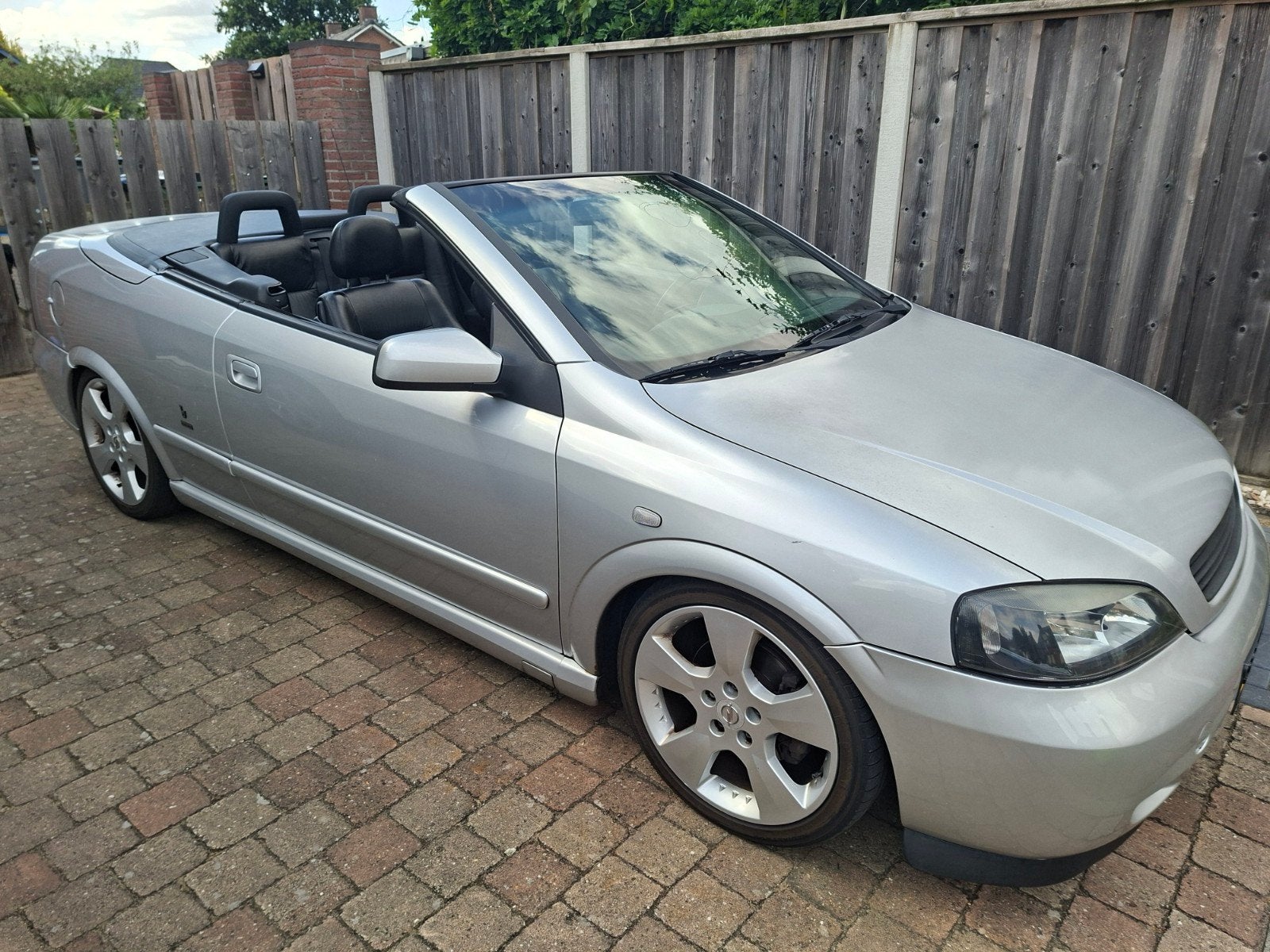 Opel Astra 1.8 16V Cabrio Bertone Edition 2002 Grijs, Auto's, Opel, Particulier, Astra, ABS, Airbags, Boordcomputer, Centrale vergrendeling