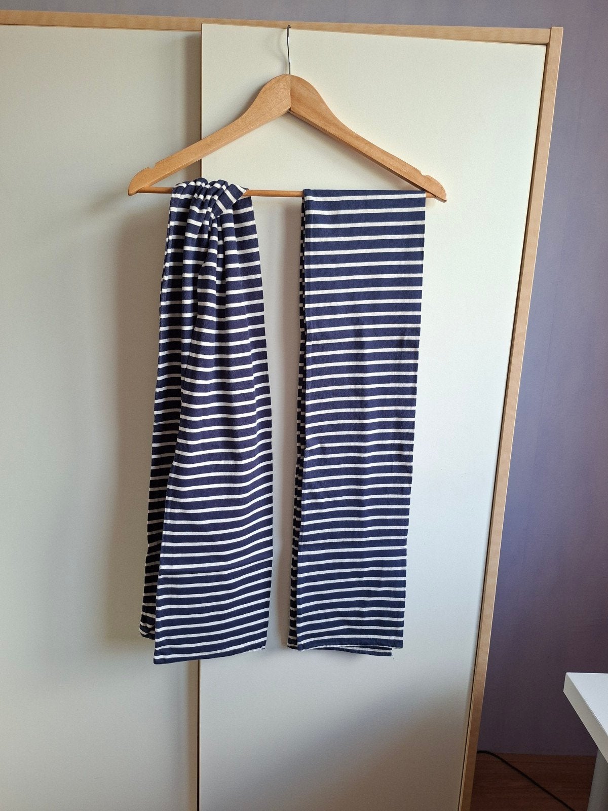 2x gestreepte sjaals - blauw/wit, Kleding | Dames, Ophalen of Verzenden, Gedragen, Sjaal