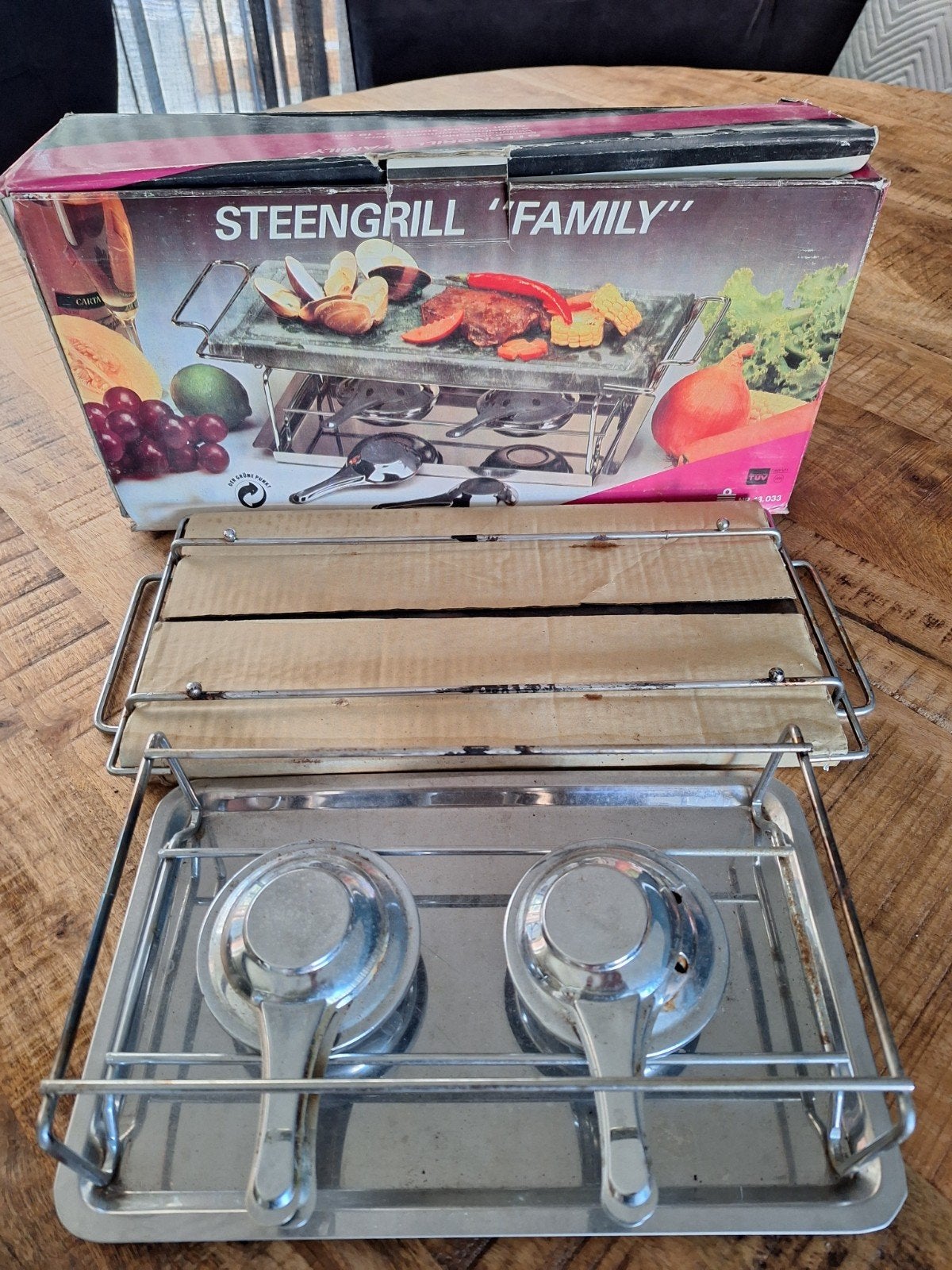 Steengrill 'Family' - Compleet met branders, Ophalen of Verzenden, Gebruikt, 4 t/m 7 personen