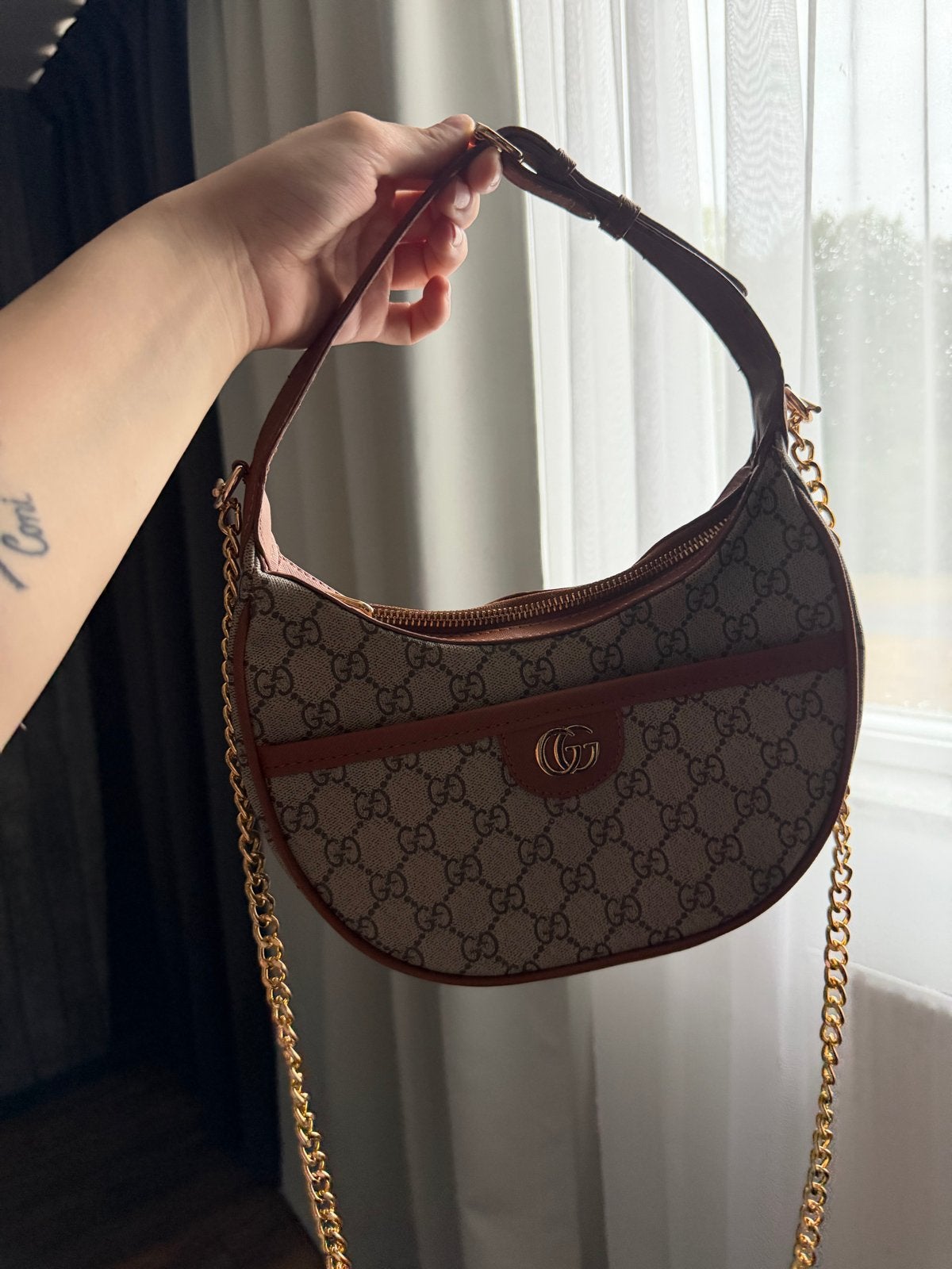 Mooie Gucci tas in goede staat, Ophalen of Verzenden, Gebruikt, Bruin, Schoudertasje