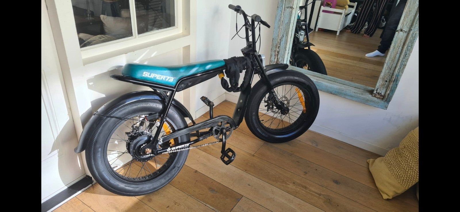 Super73 E-bike/fatbike Zwart met turquoise zadel, Ophalen, Gebruikt, Overige merken
