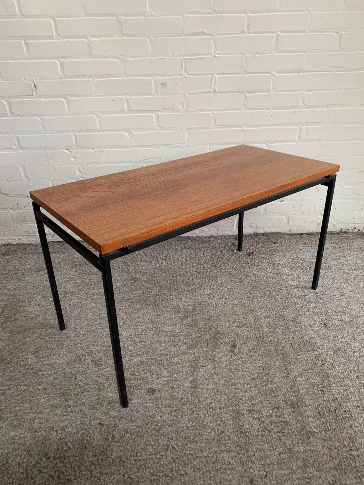 Bijzettafel salontafel Pastoe Cees Braakman tafeltje jaren, Ophalen of Verzenden, Gebruikt, Rechthoekig, Minder dan 55 cm