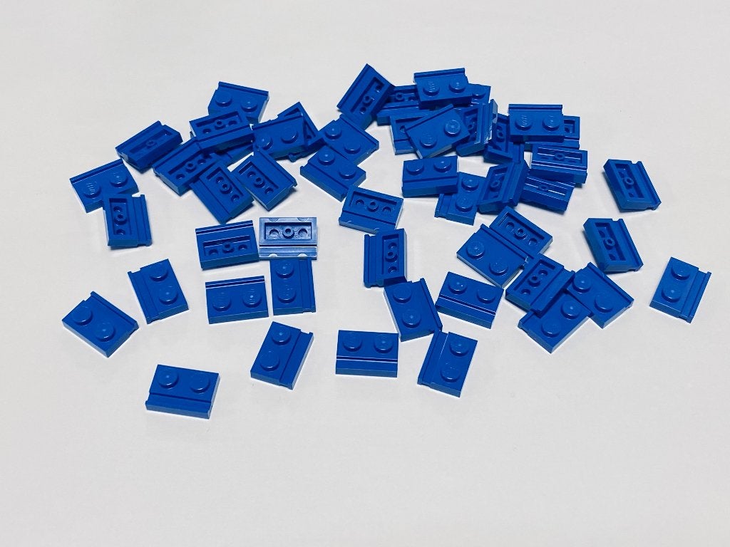 Partij 50x nieuwe 1x2 Lego rails plaatjes in diverse kleuren, Overige thema's, Lego, Nieuw, Ophalen of Verzenden