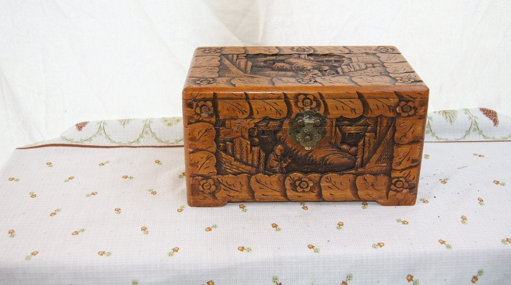 Kist ( Aziatisch, Ophalen of Verzenden, Houtsnijwerk, Hout