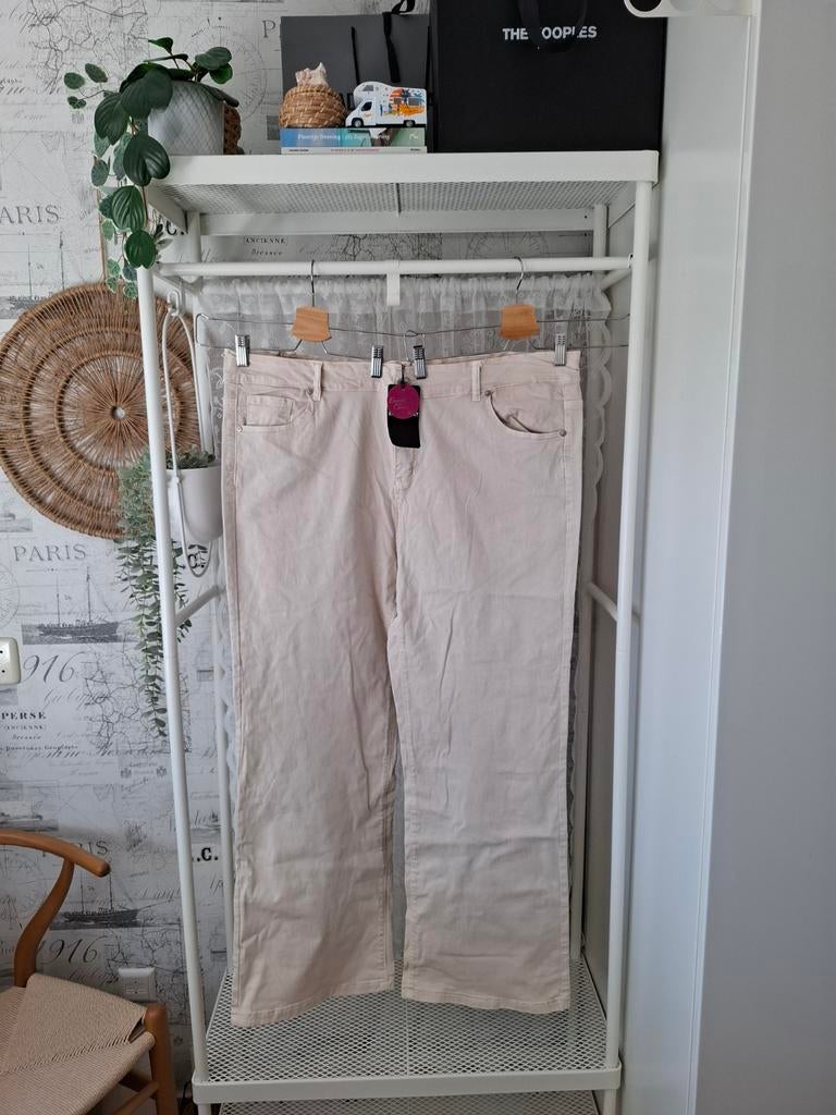 Exxcellent Dahlia Jeans Sand maat 52 nieuw, Kleding | Dames, Grote Maten, Beige, Nieuw, Ophalen of Verzenden, Exxcellent