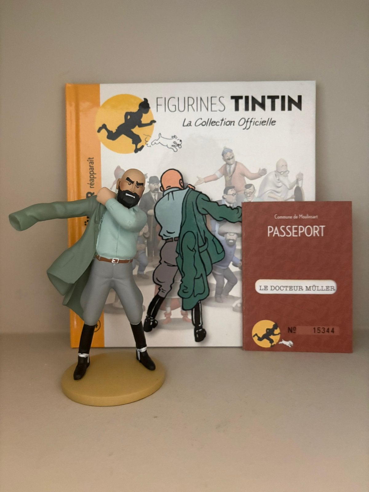 Kuifje/Tintin beeld Müller jas Moulinsart, Verzamelen, Stripfiguren, Ophalen of Verzenden, Kuifje, Zo goed als nieuw, Beeldje of Figuurtje