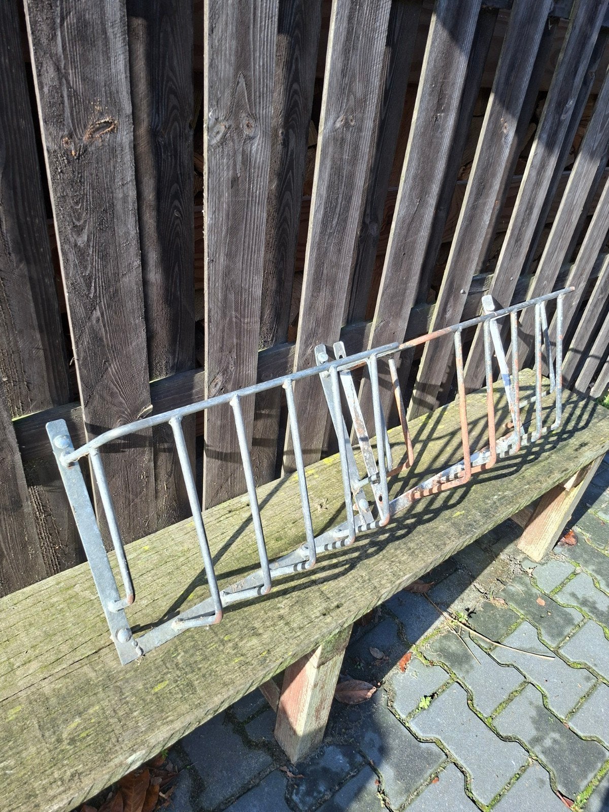 2 x stalen hooiruif, Ophalen