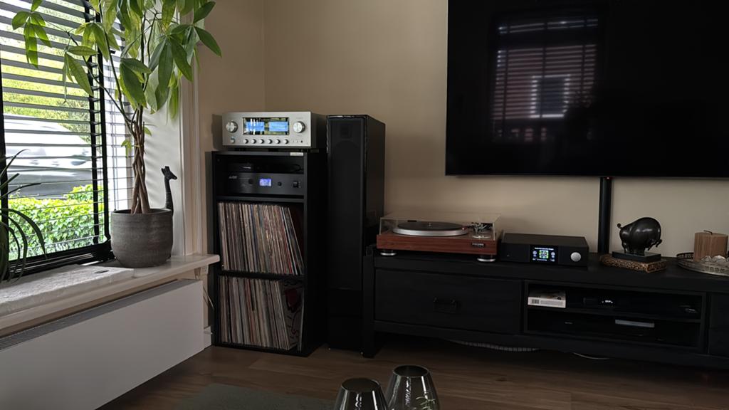 Platenspeler kast / audiokast met platenplankjes. Glorious., Ophalen, Minder dan 50 cm, Zo goed als nieuw, Minder dan 100 cm