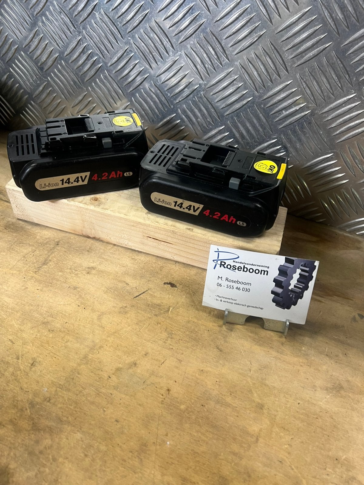 Panasonic accu,s 14.4 v en 4.2 ah accu’s werken prima, Gebruikt, Panasonic, Ophalen of Verzenden, Boor- en Schroefmachine